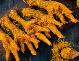 Hình ảnh Chân gà rang muối