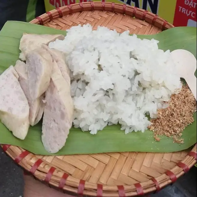 Hình ảnh xôi khúc giò tai