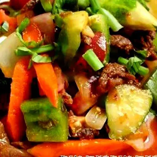 Hình ảnh Cơm xào bò thập cẩm