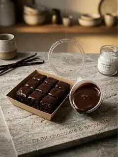 Hình ảnh Bánh Brownie (  Kèm hủ sốt Socola)