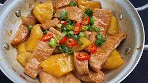 Hình ảnh Cơm Sườn Non Chay Kho