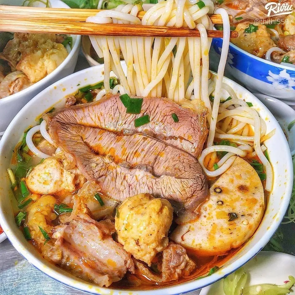 Hình ảnh Bún bò Nạm, Gân