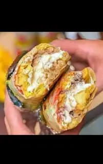 Hình ảnh Bánh Tacos Gà Giòn