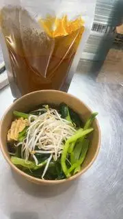 Hình ảnh Mì chua cay