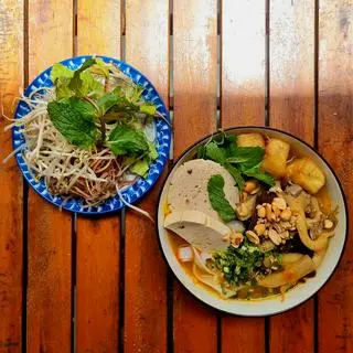 Hình ảnh Mì Quảng chay