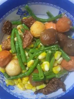 Hình ảnh Cá viên chiên sốt bắp bơ tỏi