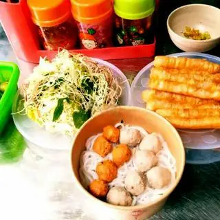 Hình ảnh Bún mộc bò chả cua