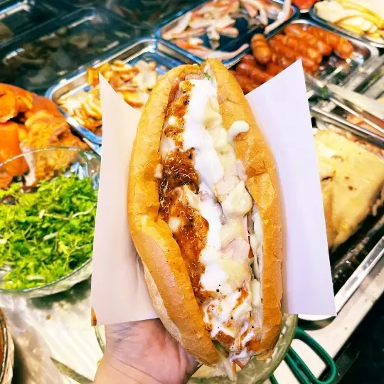 Hình ảnh Bánh mì Pate thập cẩm