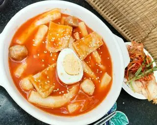 Hình ảnh tokbokki cay