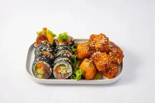 Hình ảnh set kimbab mix gà viên