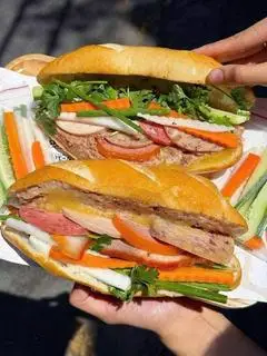 Hình ảnh Bánh mì đặc biệt