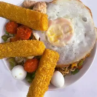 Hình ảnh Mì trộn phô mai que