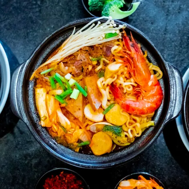 Hình ảnh Mì cay đặc biệt