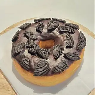 Hình ảnh Donut Socola Oreo vụn