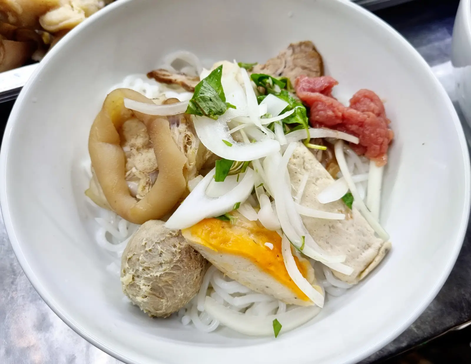 Hình ảnh Bún bò tô đặc biệt