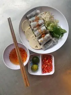 Hình ảnh Bánh cuốn chả lụa