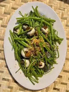 Hình ảnh Ốc mỡ xào rau
