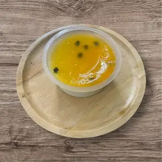 Hình ảnh Panna cotta chanh leo