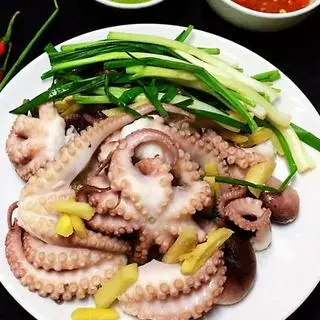Hình ảnh Bạch tuộc hấp hành gừng 