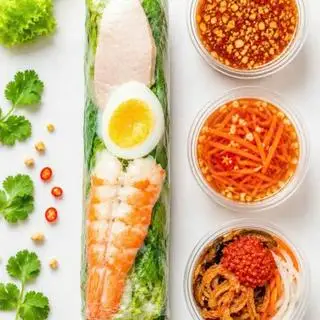 Hình ảnh Gỏi cuốn mix Trứng Tôm Thịt