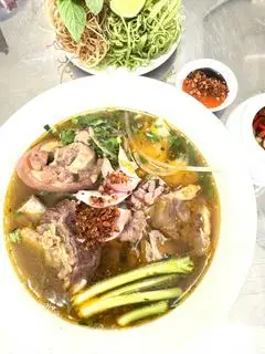 Hình ảnh TÔ ĐẶC BIỆT FULL TOPPING(Tái – Nạm – Gân – Sụn – Giò – Chả)+ NƯỚC NGỌT TẶNG KÈM