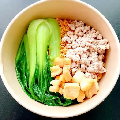 Hình ảnh Mì Thịt Bằm Tóp Mỡ  (Tặng 1 Ly Coca)