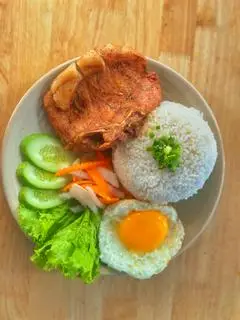 Hình ảnh Cơm sườn trứng