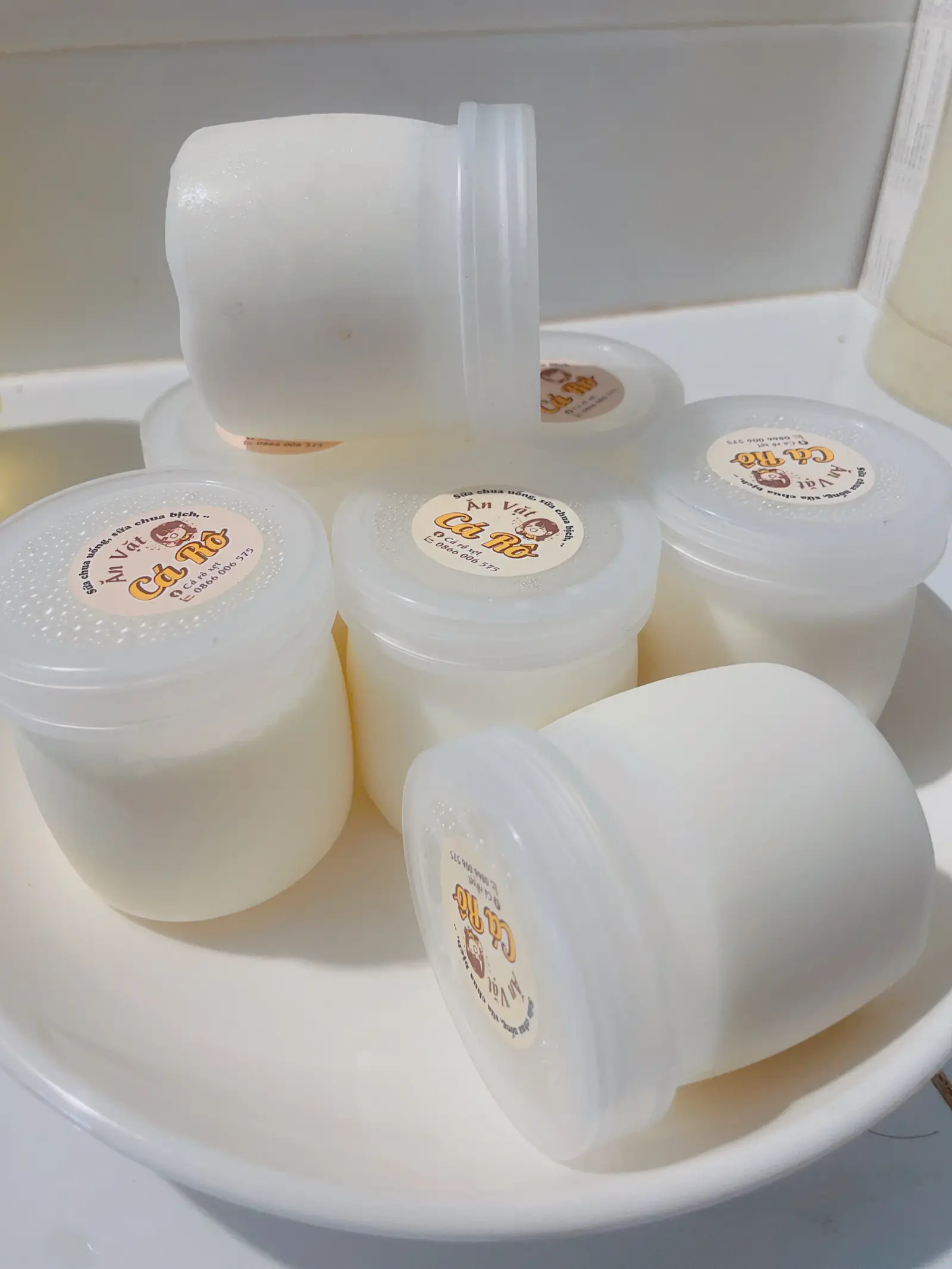 Hình ảnh Set 5 hũ sữa chua dẻo - úp ngược