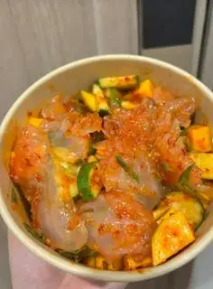 Hình ảnh sứa mix  trứng gà non sốt thái 