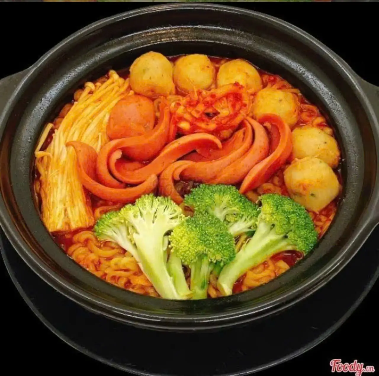 Hình ảnh Mỳ cay xúc xích