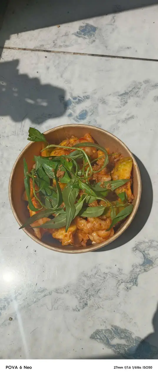 Hình ảnh chân gà sốt thái 