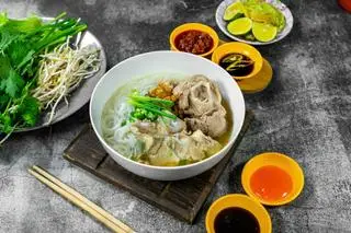Hình ảnh Hủ tiếu xương