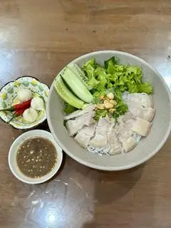 Hình ảnh Bún thịt luộc mắm cái Quảng Ngãi