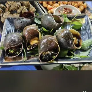 Hình ảnh Ốc bươu nướng muối ớt