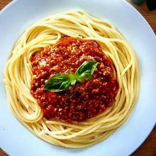 Hình ảnh Mỳ spaghetti - Mỳ Ý bò heo sốt cà chua