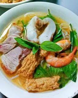 Hình ảnh Bún nước lèo đầy đủ