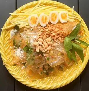 Hình ảnh Bánh tráng phơi sương trộn sate tỏi