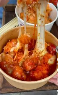 Hình ảnh Gà Sốt Cay Phủ Phomai 