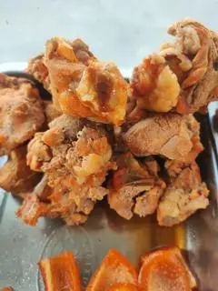 Hình ảnh Giò thêm, xương thêm.