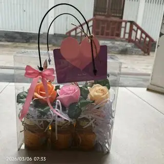 Hình ảnh hộp quà tặng 6  hũ yến sào - mica quai đen