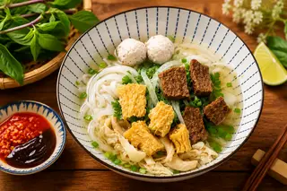 Hình ảnh Combo (2 Phở Chay Đặc Biệt + 2 chai sâm)