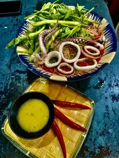 Hình ảnh Bún Thái Mực Tuấn Trần 
