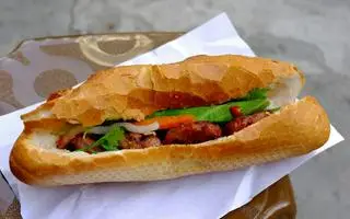 Hình ảnh bánh mỳ chả ruốc