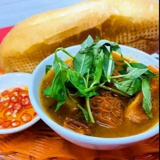 Hình ảnh phá lấu chén lớn+ bánh mì 