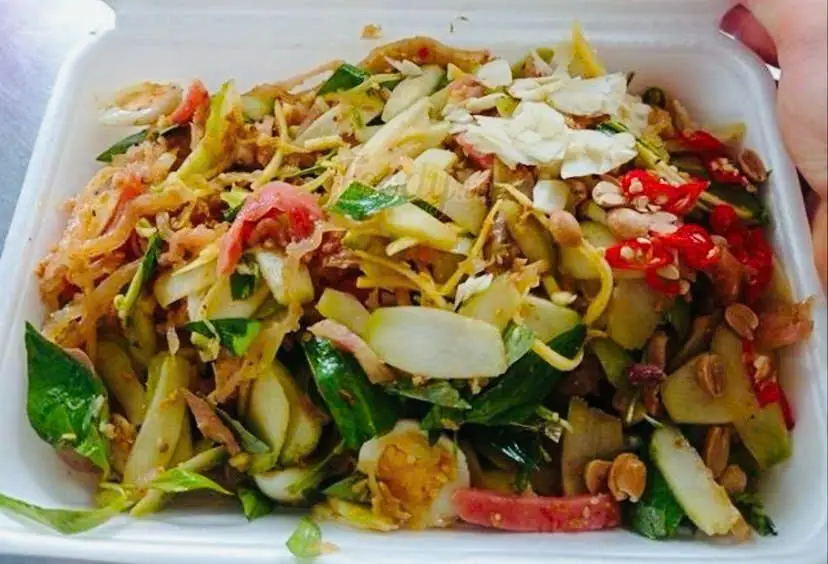 Hình ảnh Tré trộn thập cẩm siêu ngon tặng kèm bánh phồng tôm 