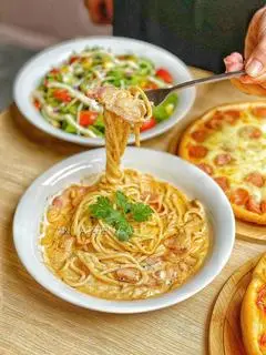 Hình ảnh Mỳ ý thịt xông khói sốt kem
