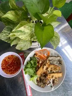 Hình ảnh Bún chả thập cẩm
