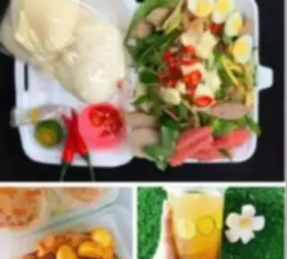 Hình ảnh Combo tré trộn + chân gà sốt Thái mix trứng non(1 bánh phồng tôm 1 ly trà tắc mật ong)