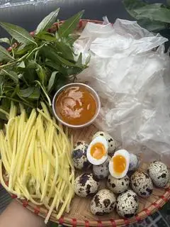 Hình ảnh Bánh tráng dẻo chấm muối béo