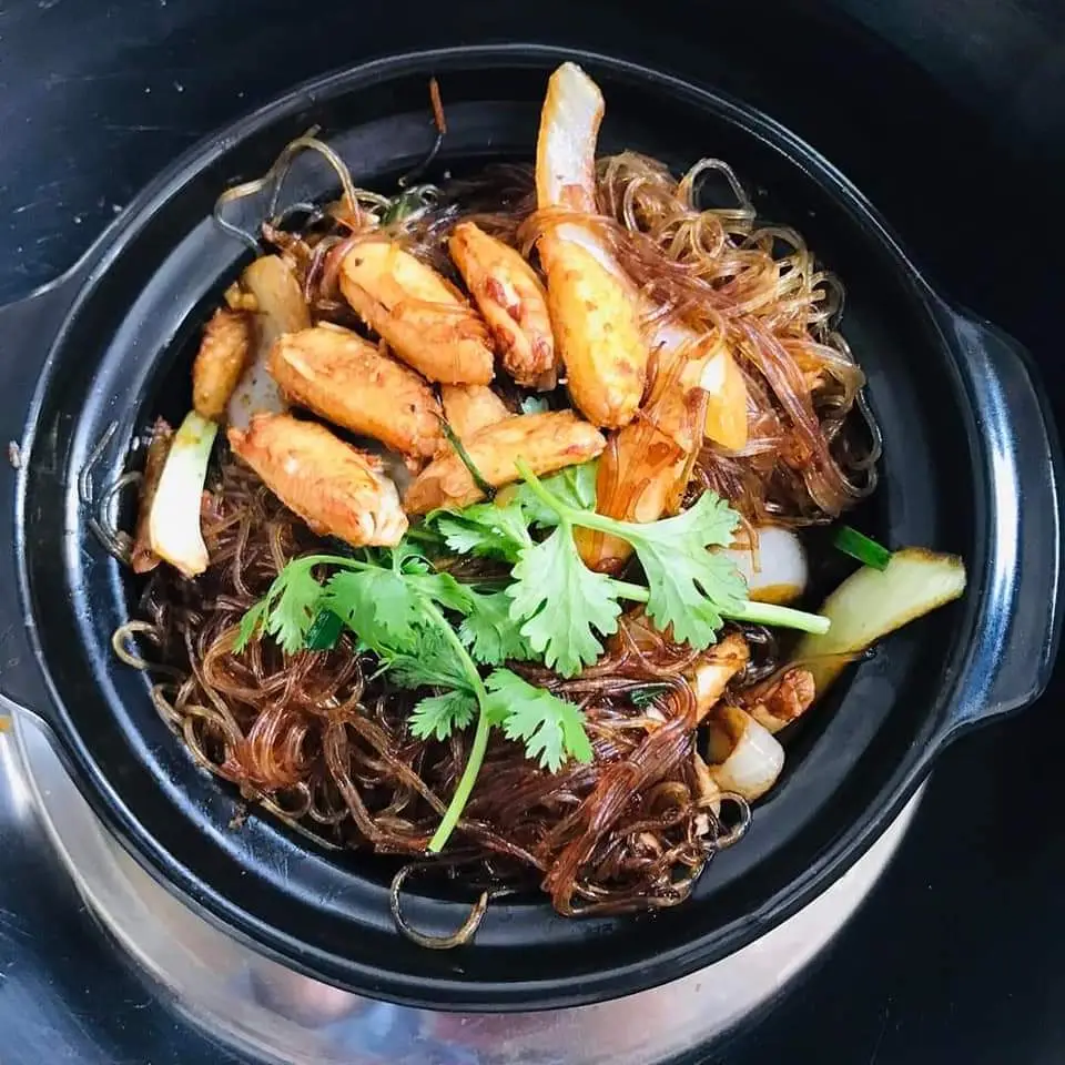 Hình ảnh Miến xào thịt cua tay cầm